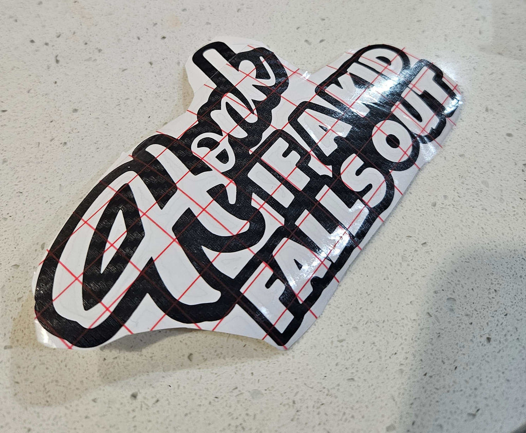 honk if a kid falls out